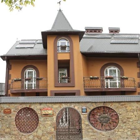 Sadyba Smotrytska Perlyna Kamianets-Podilskyi Bilik gambar
